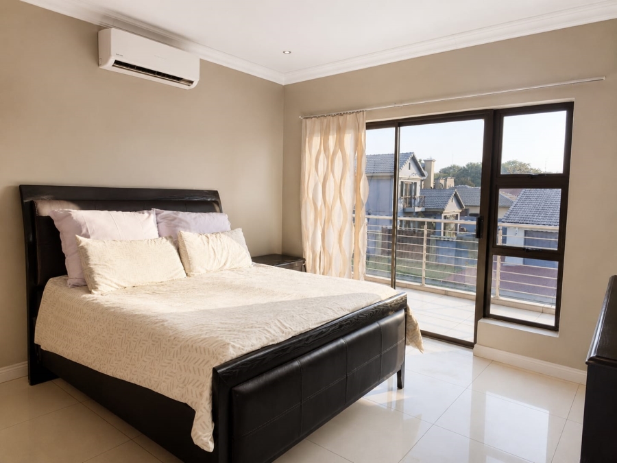 5 Bedroom Property for Sale in Theresa Park Gauteng