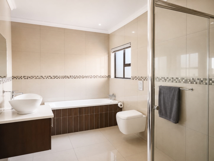 5 Bedroom Property for Sale in Theresa Park Gauteng
