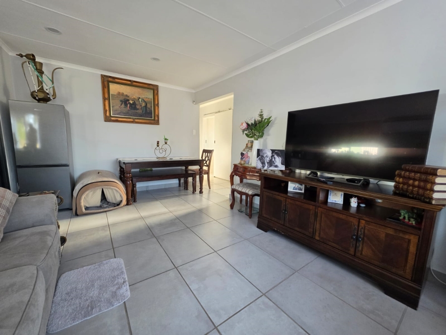 2 Bedroom Property for Sale in Misty Bay Gauteng