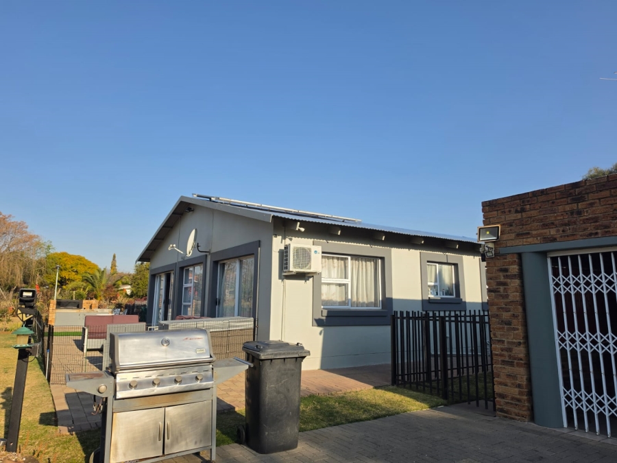 2 Bedroom Property for Sale in Misty Bay Gauteng