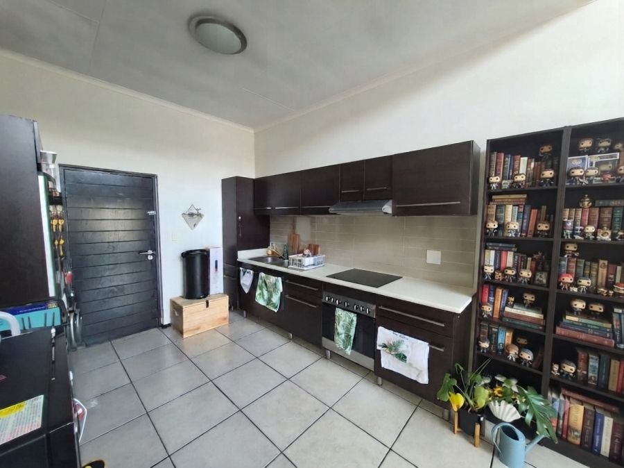 To Let 2 Bedroom Property for Rent in Greenstone Hill Gauteng