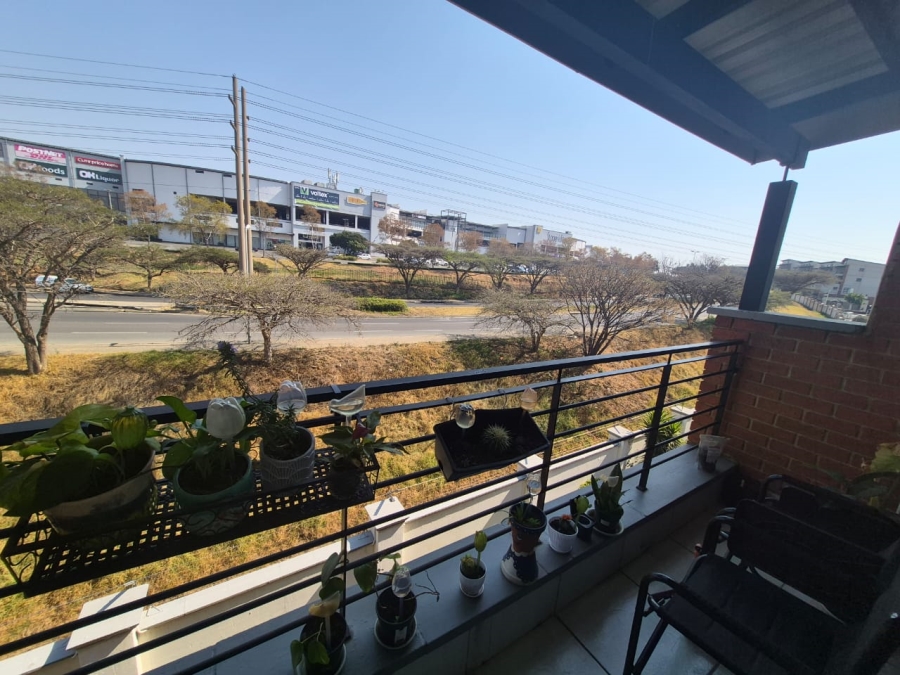 To Let 2 Bedroom Property for Rent in Greenstone Hill Gauteng