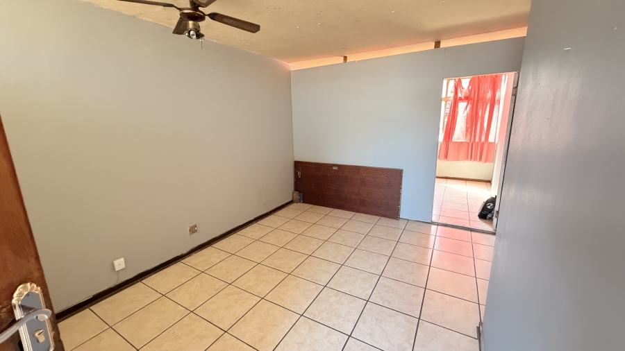 1 Bedroom Property for Sale in Sunnyside Gauteng