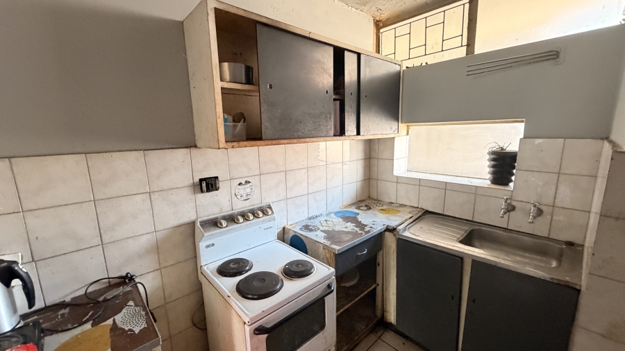 1 Bedroom Property for Sale in Sunnyside Gauteng
