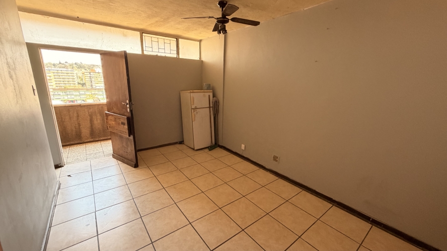 1 Bedroom Property for Sale in Sunnyside Gauteng