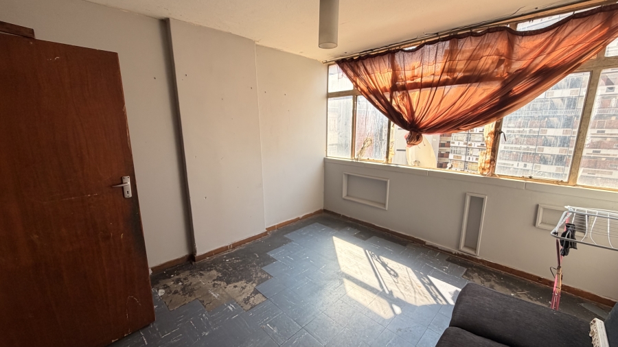1 Bedroom Property for Sale in Sunnyside Gauteng