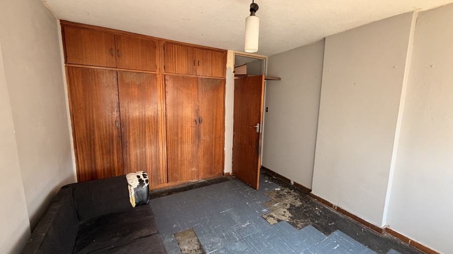 1 Bedroom Property for Sale in Sunnyside Gauteng