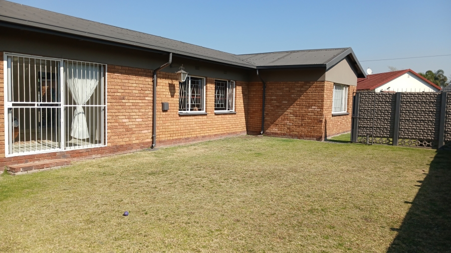 4 Bedroom Property for Sale in Van Dyk Park Gauteng