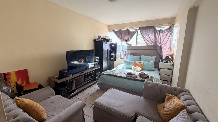 1 Bedroom Property for Sale in Sunnyside Gauteng