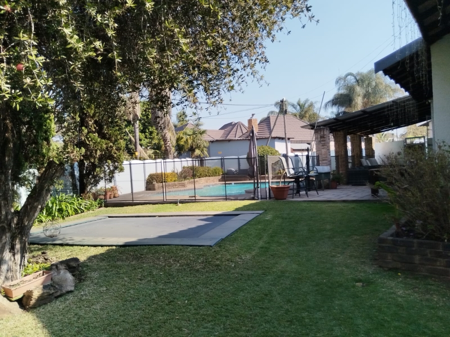4 Bedroom Property for Sale in Van Riebeeck Park Gauteng