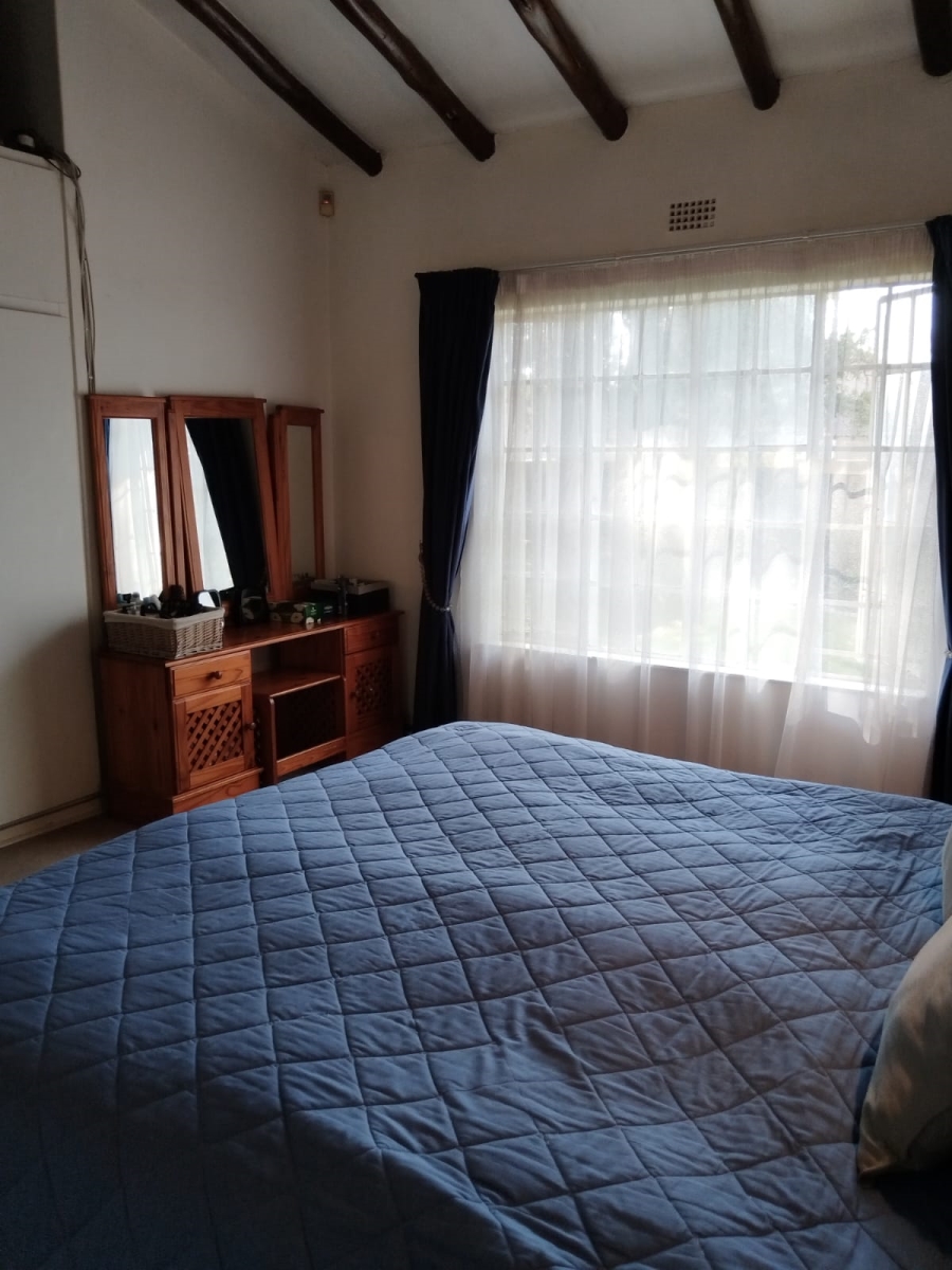 4 Bedroom Property for Sale in Van Riebeeck Park Gauteng