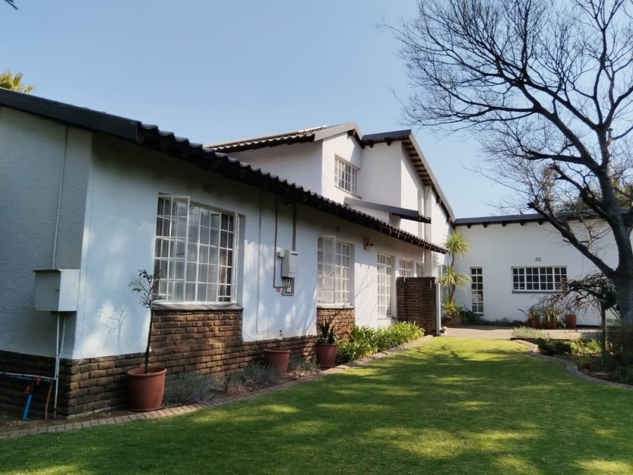 4 Bedroom Property for Sale in Van Riebeeck Park Gauteng