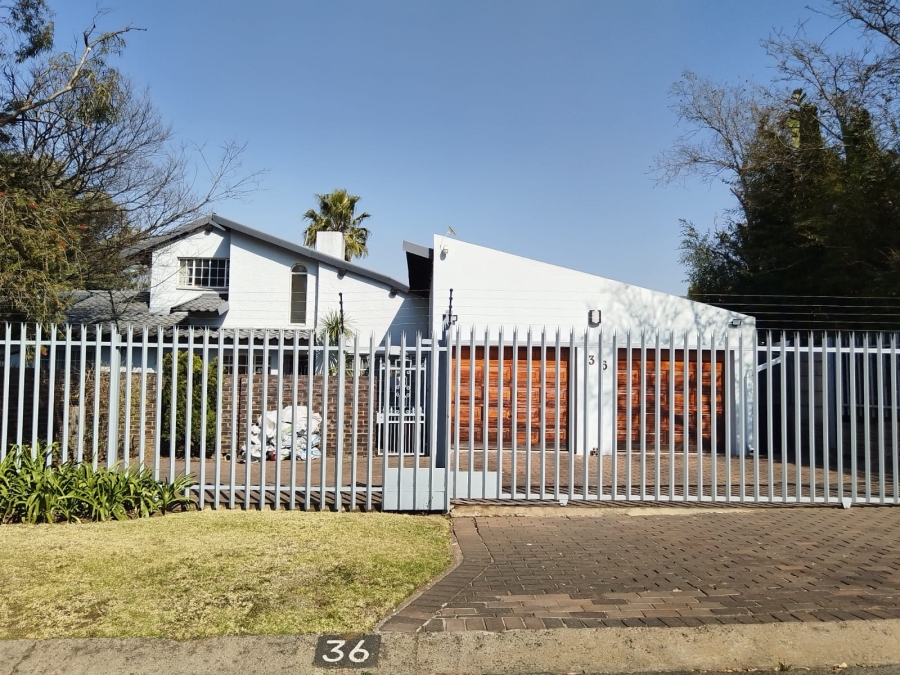 4 Bedroom Property for Sale in Van Riebeeck Park Gauteng
