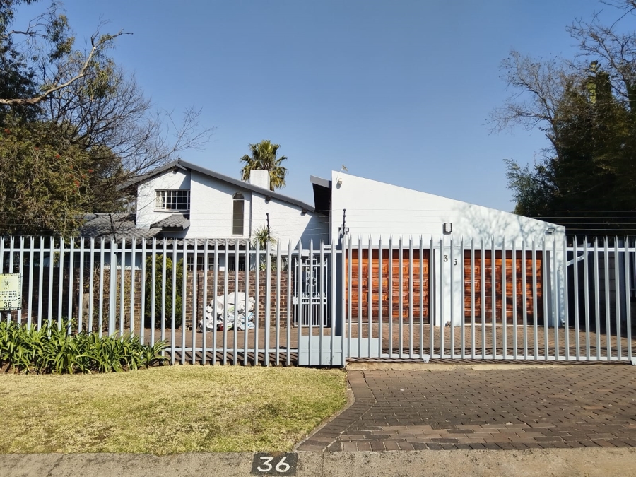 4 Bedroom Property for Sale in Van Riebeeck Park Gauteng
