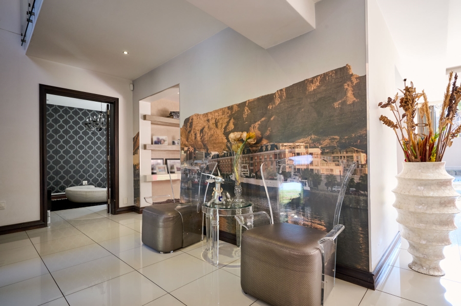 6 Bedroom Property for Sale in Khyber Rock Gauteng