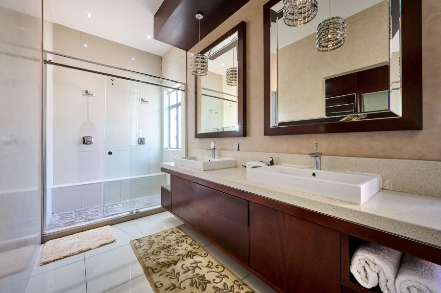 6 Bedroom Property for Sale in Khyber Rock Gauteng