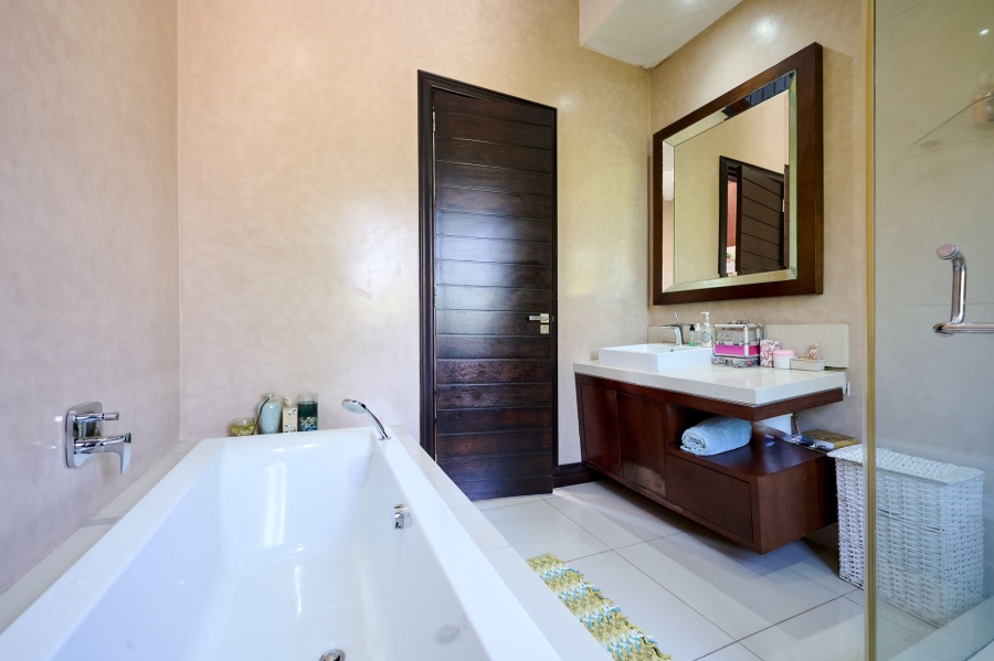 6 Bedroom Property for Sale in Khyber Rock Gauteng