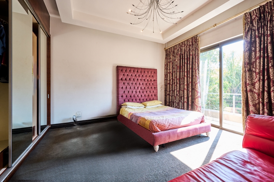 6 Bedroom Property for Sale in Khyber Rock Gauteng