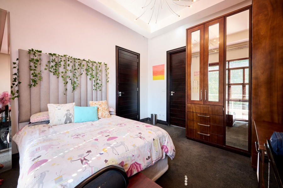 6 Bedroom Property for Sale in Khyber Rock Gauteng