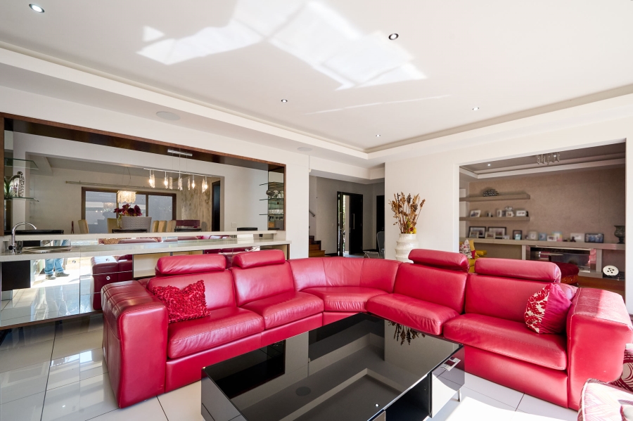 6 Bedroom Property for Sale in Khyber Rock Gauteng
