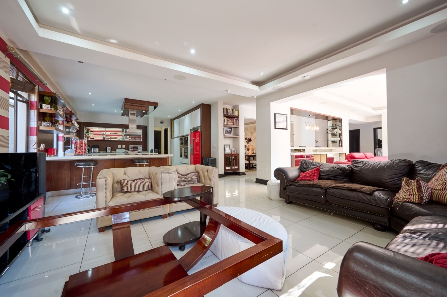 6 Bedroom Property for Sale in Khyber Rock Gauteng