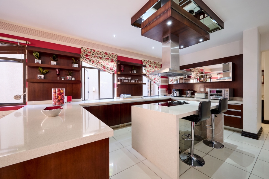 6 Bedroom Property for Sale in Khyber Rock Gauteng