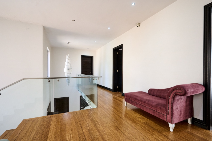 6 Bedroom Property for Sale in Khyber Rock Gauteng