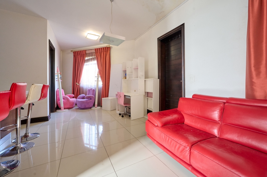 6 Bedroom Property for Sale in Khyber Rock Gauteng