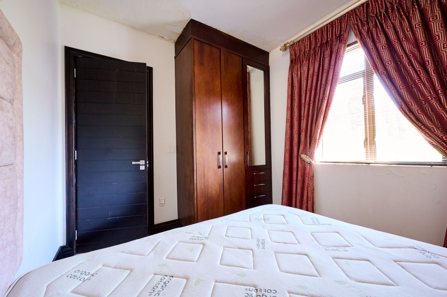 6 Bedroom Property for Sale in Khyber Rock Gauteng