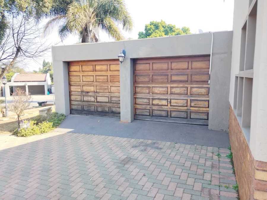 2 Bedroom Property for Sale in Van Riebeeck Park Gauteng