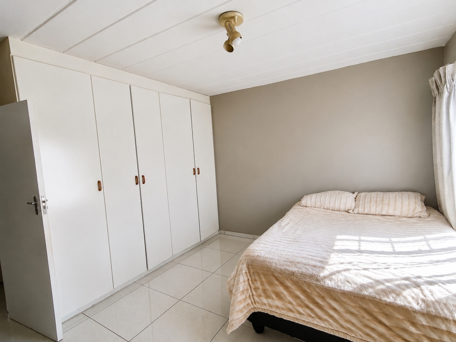 2 Bedroom Property for Sale in Noordwyk Gauteng