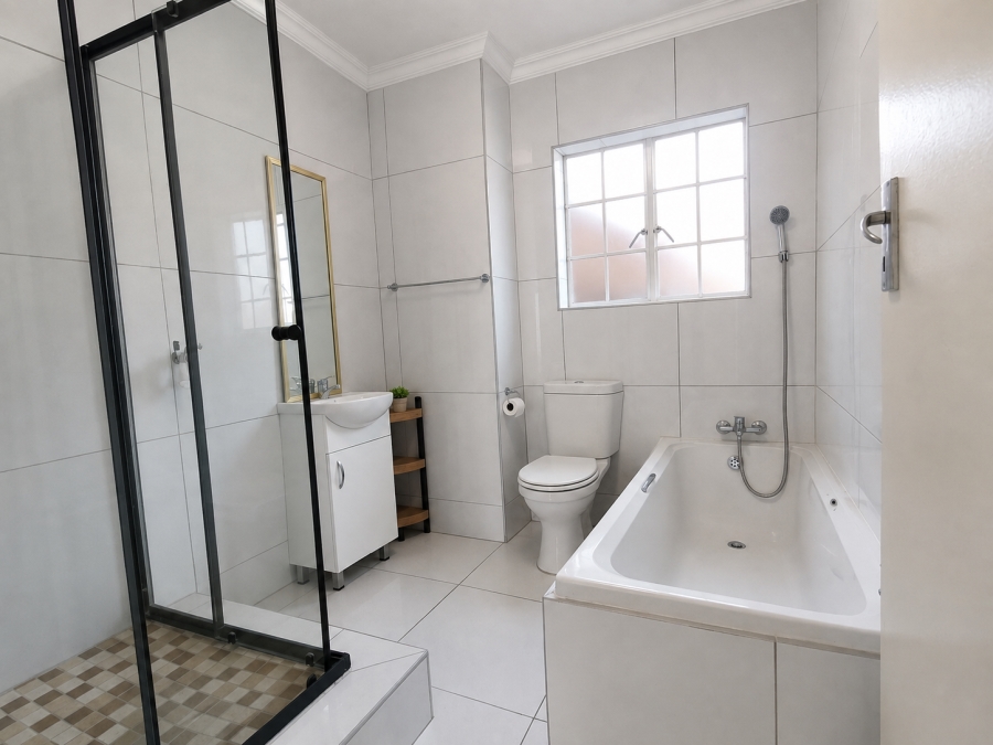 2 Bedroom Property for Sale in Noordwyk Gauteng