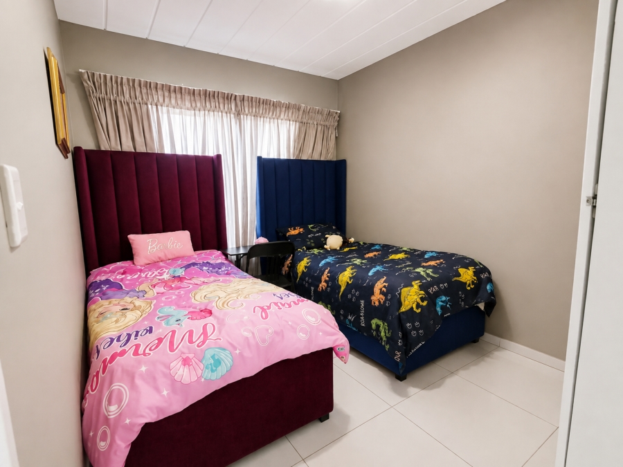 2 Bedroom Property for Sale in Noordwyk Gauteng