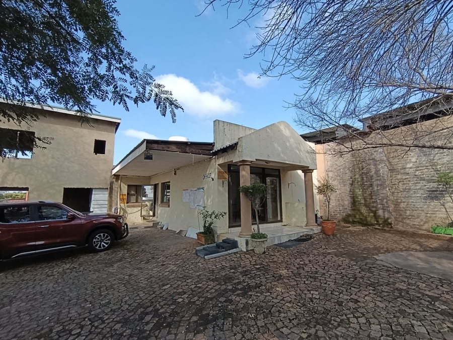Commercial Property for Sale in Bredell Gauteng