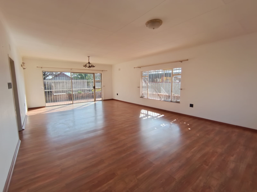 Commercial Property for Sale in Bredell Gauteng