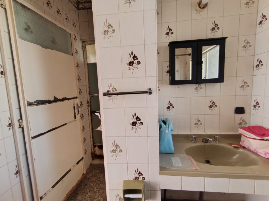 Commercial Property for Sale in Bredell Gauteng