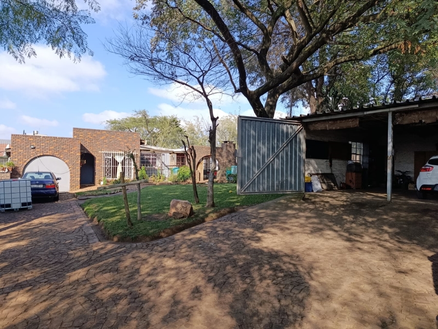 Commercial Property for Sale in Bredell Gauteng
