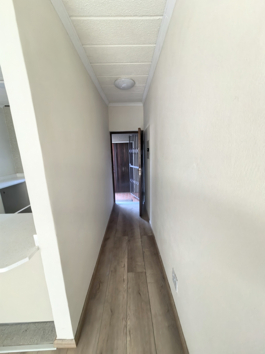 To Let 1 Bedroom Property for Rent in Sunninghill Gauteng