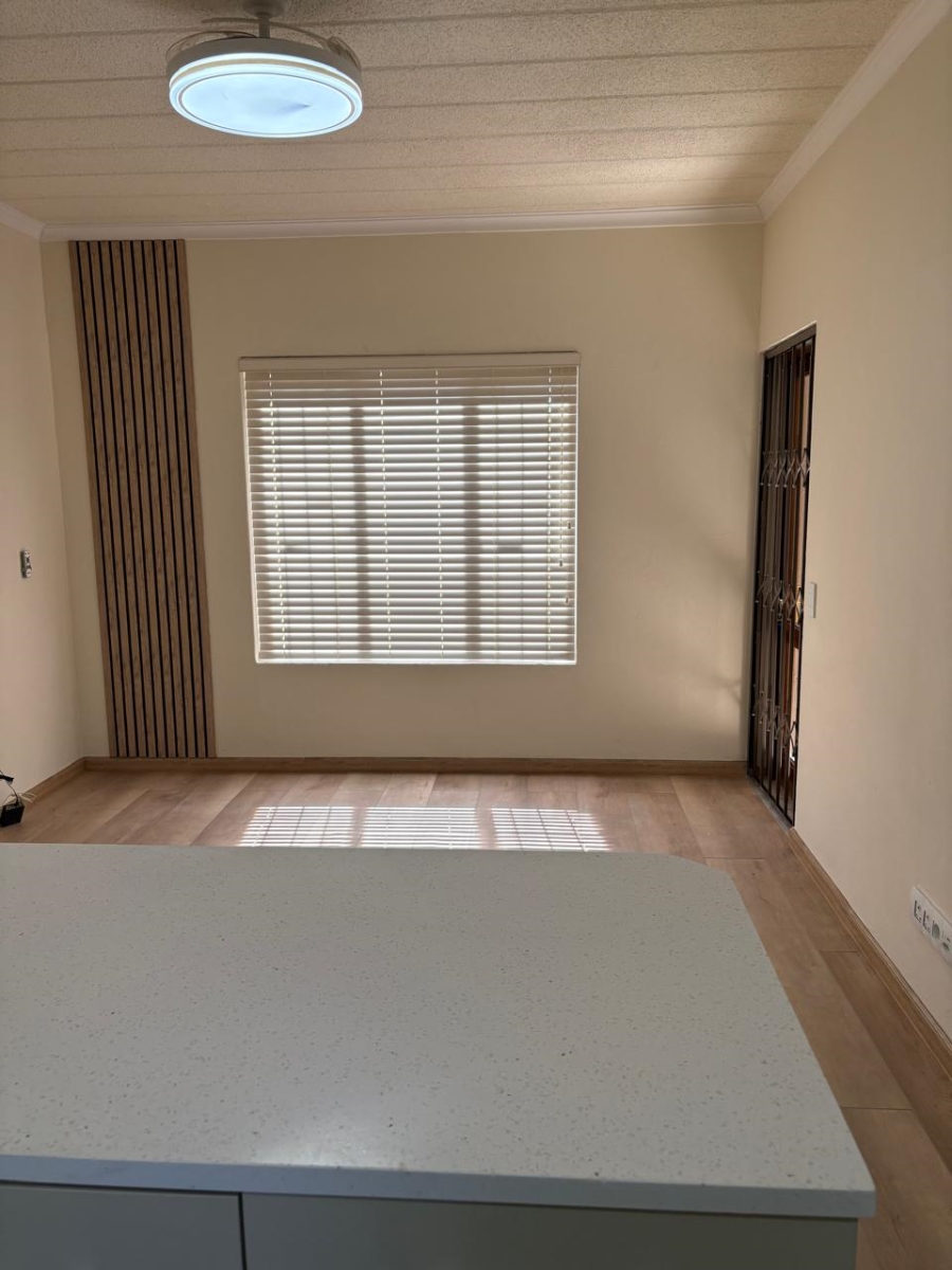 To Let 1 Bedroom Property for Rent in Sunninghill Gauteng