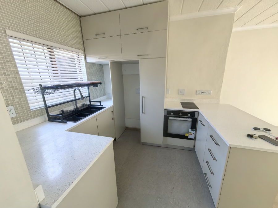 To Let 1 Bedroom Property for Rent in Sunninghill Gauteng