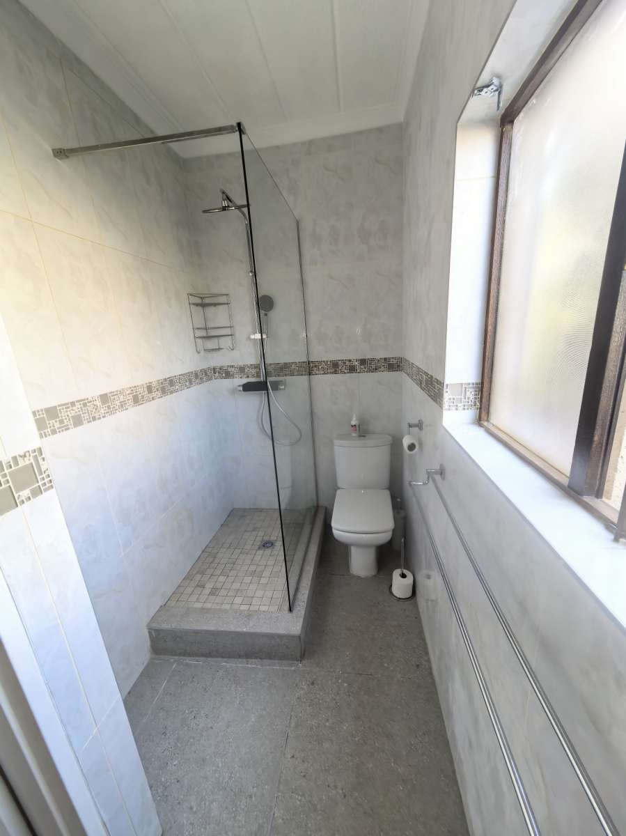 To Let 1 Bedroom Property for Rent in Sunninghill Gauteng