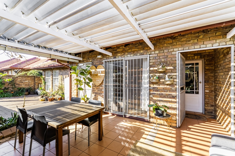 3 Bedroom Property for Sale in Doringkloof Gauteng