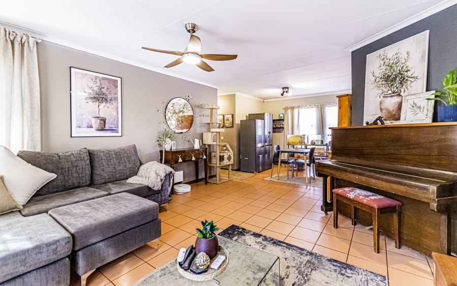 3 Bedroom Property for Sale in Doringkloof Gauteng