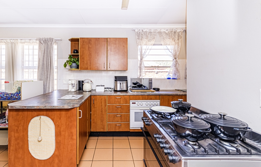 3 Bedroom Property for Sale in Doringkloof Gauteng