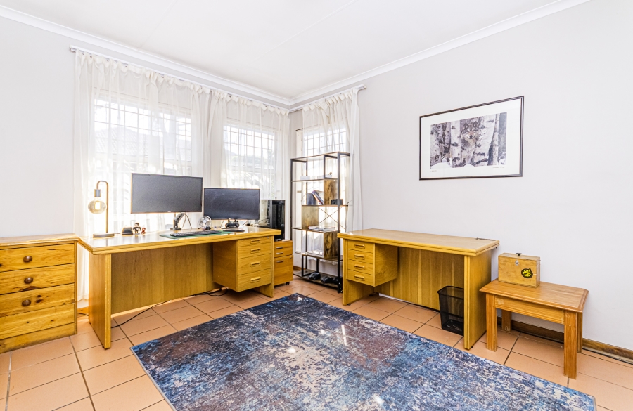 3 Bedroom Property for Sale in Doringkloof Gauteng