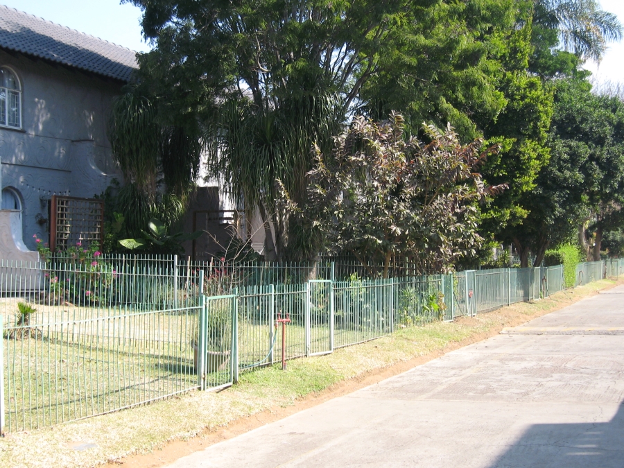 2 Bedroom Property for Sale in Queenswood Gauteng