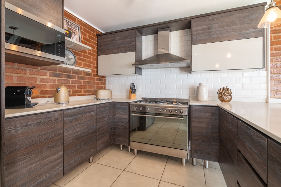 3 Bedroom Property for Sale in Sharonlea Gauteng