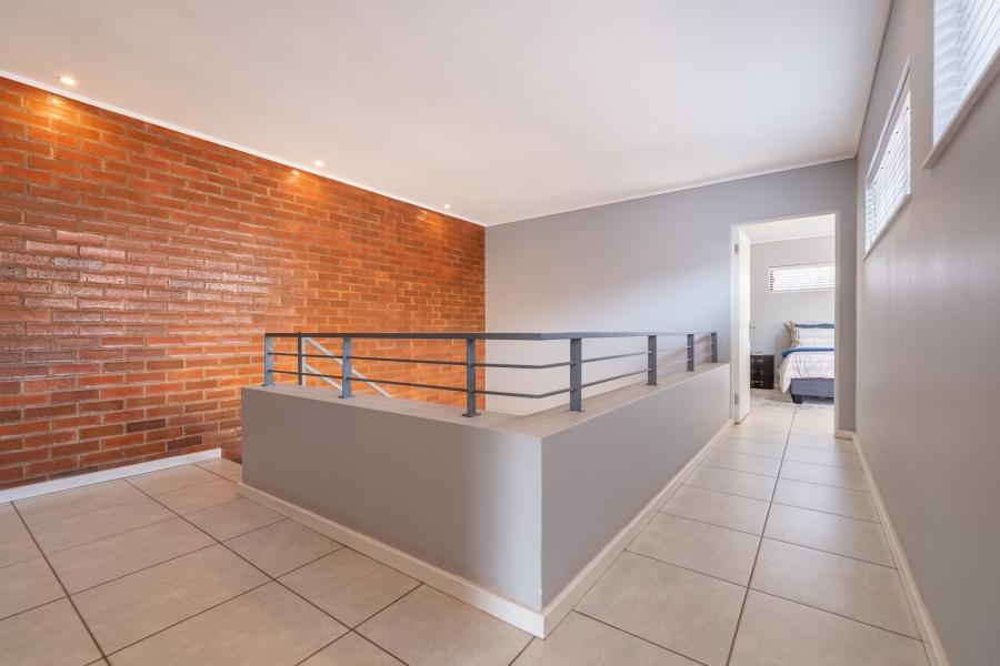 3 Bedroom Property for Sale in Sharonlea Gauteng