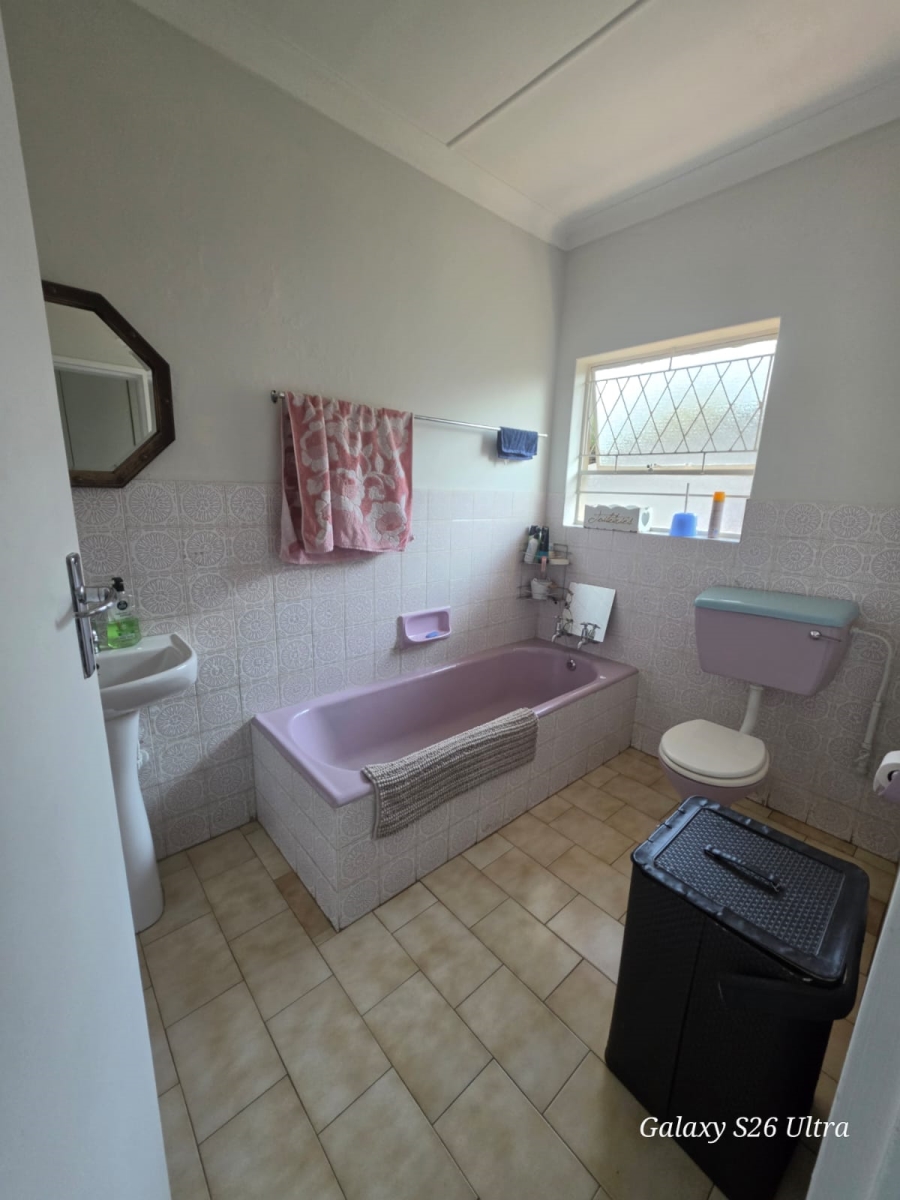 3 Bedroom Property for Sale in Verwoerdpark Gauteng