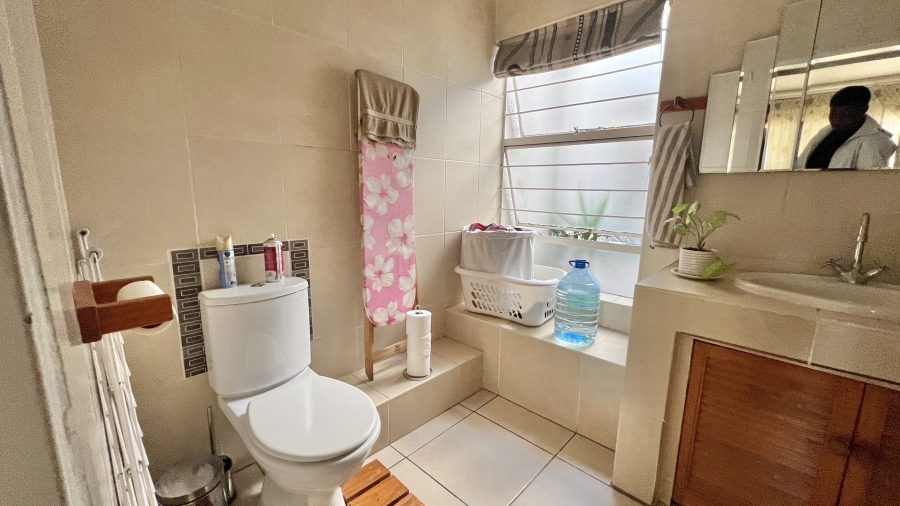 2 Bedroom Property for Sale in Woodmead Gauteng
